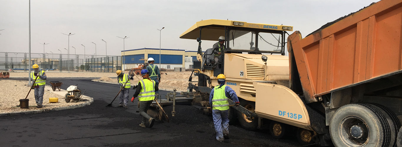 #slide-desc-70 تدريب موظفي الشركة لمواكبة تطور مجال البناء